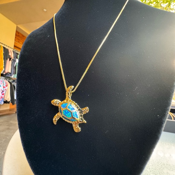 Opal turtle gold plated necklace - Picture 2 of 4